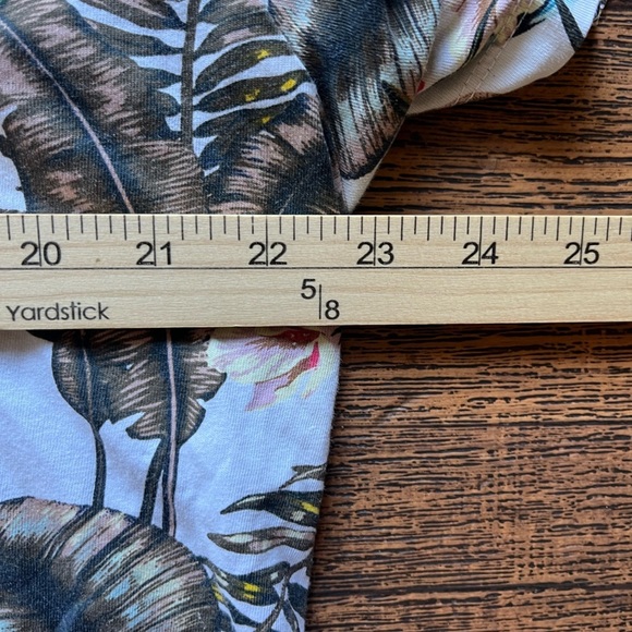 Men's H&M T-Shirt Multicolor All-Over L Tropical Animal Print Art Street City - Picture 10 of 12